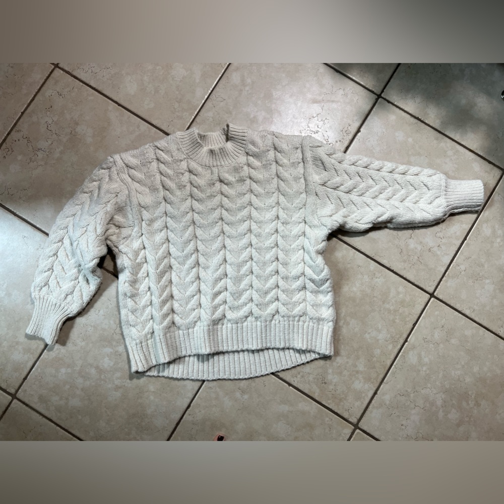 H&M Chunky Cable Knot Fisherman Sweater - M
